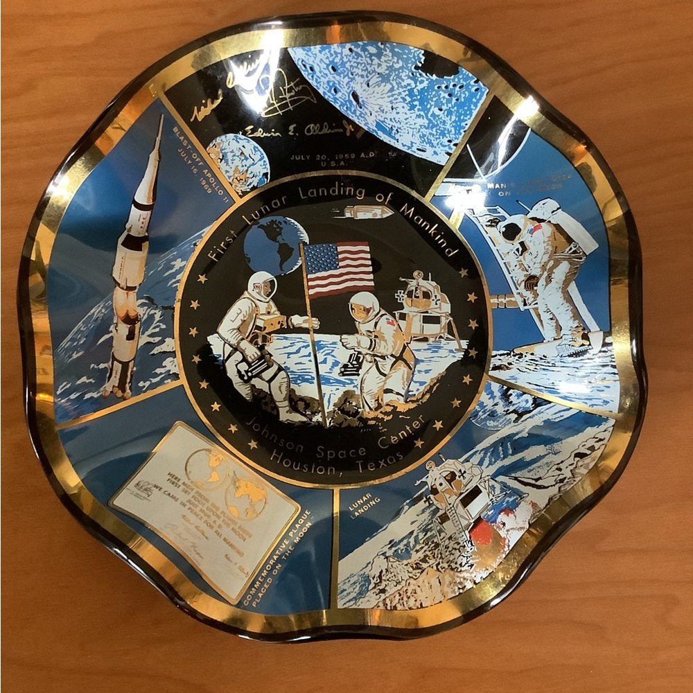 New NASA First Lunar Landing of Mankind Decorative Plate